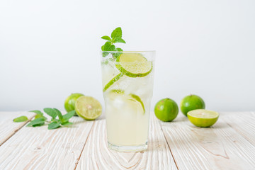 iced lime soda with mint