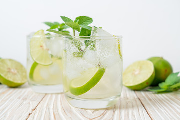 iced lime soda with mint