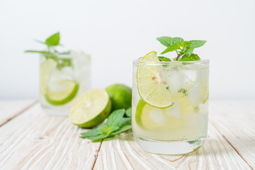 iced lime soda with mint