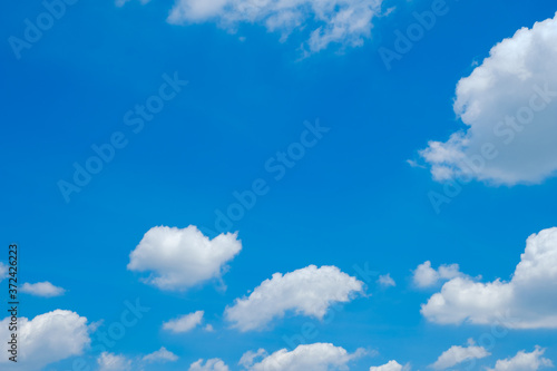 写真素材 青空 夏の空 背景素材 8月 コピースペース Wall Mural Rummy Rummy