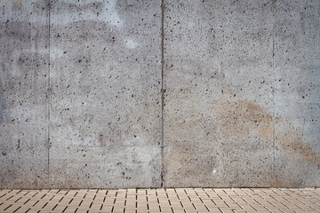 Concrete wall and parking place