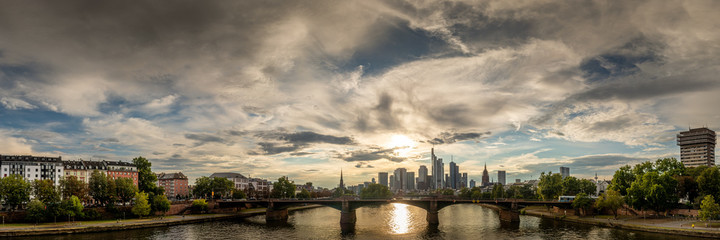 Fototapeta premium Panorama of the Frankfurt Skyline