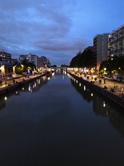 river thames at night