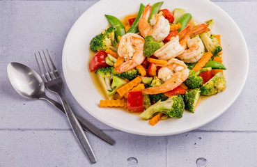 Stir fried mixed vegetables with shrimp