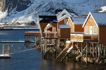 mountains and rorbu