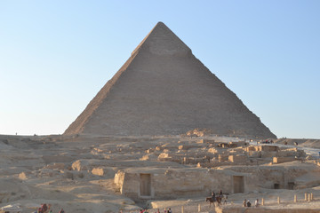 Fototapeta na wymiar The Great pyramids of Egypt in Giza, Cairo, on sunset