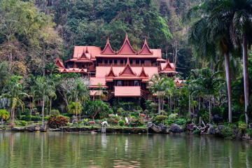 Wat Tham Khao Wong, the temple is a 4 storey Thai house style architecture and has a Buddha footprint for us to worship. Located in Ban Rai Subdistrict, Mueang District, Uthai Thani Province, Thailand