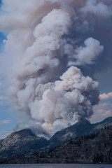 Naklejka premium Okanagan Falls wildfires spread