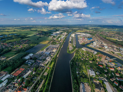 Germany, North Rhine-Westphalia, Minden, Aerial view of town along Mittelland Canal