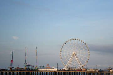 Atlantic City NJ/FAMOUS BEACH RESORT
with the Frerris Wheel. 