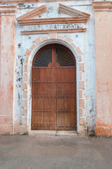 Fototapeta na wymiar Cartagena, Colonial. August 20, 2020: Colonial door view in Cartagena de Indias, Colombia