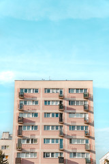 Blok mieszkalny w Warszawie - obrazy, fototapety, plakaty