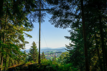 Wanderung auf dem Rattenberger Höhenweg im Bayerischen Wald. Deutschland.