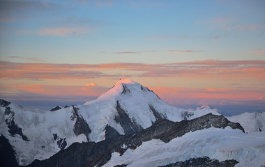 Das Aletschhorn im Morgenrot