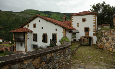 Fototapeta na wymiar Casona de Tudanca, Cantabria, España