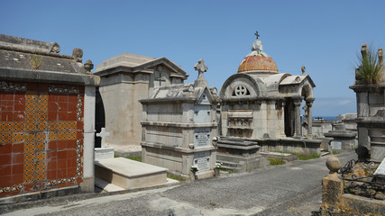 Fototapeta na wymiar Cementerio de Ciriego, Santander, Cantabria.
