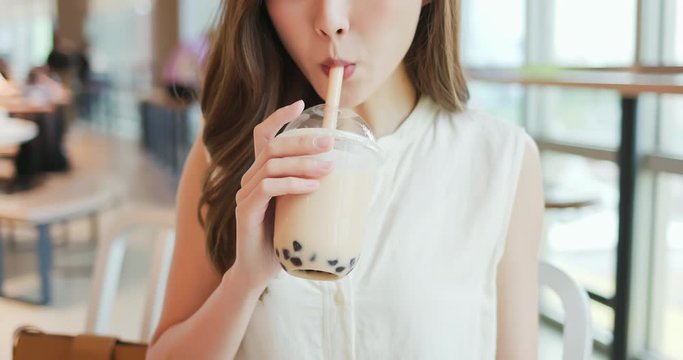 asian woman drink bubble tea