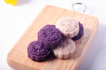 Thai dessert Stir-fried beans purple and gray on a wooden cutting board