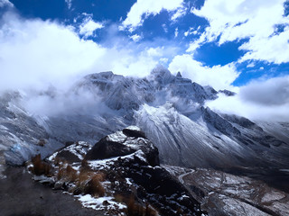 Mountain blue . Sky and snow, cima nevada . invierno en America . Freedon . Libertad en de la naturaleza . Nature  .Montan bike . 