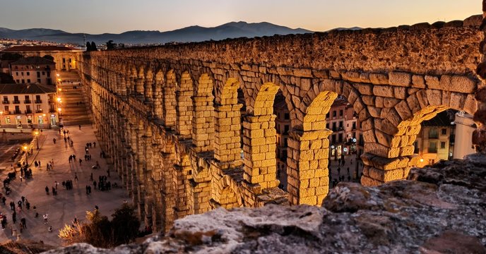 Acueducto en Navidad