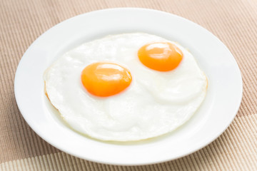 目玉焼き