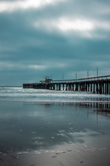 Obraz premium Pier in the sea