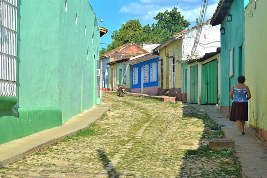pueblo multicolor (Cuba)