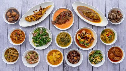 Fototapeta na wymiar Thai Mixed Curries and Soups
