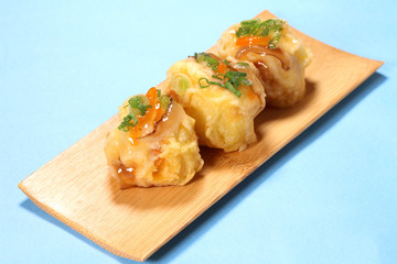 お惣菜　しんじょ