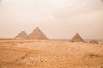 Obraz na płótnie Canvas great pyramids of giza, Egypt