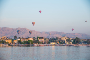 Naklejka premium Luxor, West Bank, hot air balloons, Nile River, cruise, Egypt
