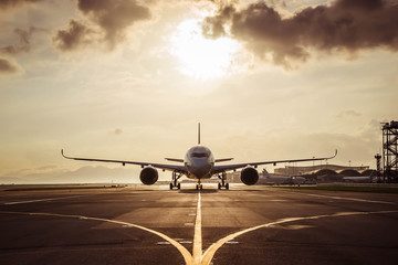Aircraft taxiing to airport runway © heychli