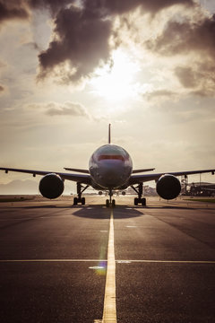 Aircraft taxiing to airport runway
