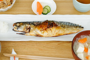 焼き魚　鯖