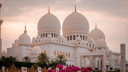 Fototapeta na wymiar Largest Mosque in the World