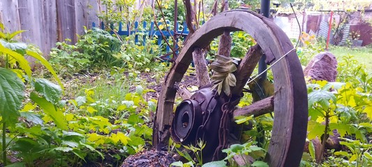wheel, old, wood, garden, wooden, bicycle, wagon, green, antique, bike, cart, water, metal, vintage, nature, ancient, park, spokes, summer, tree, mill, flower, flowers, grass, wagon wheel