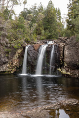 Fototapeta na wymiar タスマニアのクレドルマウンテンのペンシルパイン滝 ( Pencil Pine Falls on Cradle Mountain in Tasmania )