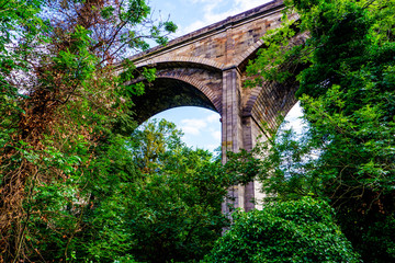 Fototapeta na wymiar Viaduct at the Leith Walkway in Edinburgh, Scotland, UK