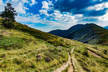 Paisajes durante la subida al Monte Lakartxela en Irati