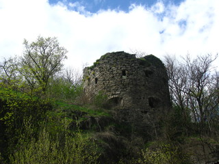 Fototapeta na wymiar Pozostałości starej wieży zamka, Kamieniec Podolski, Ukraina