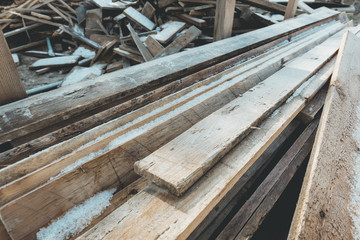 Holz auf einer Baustelle