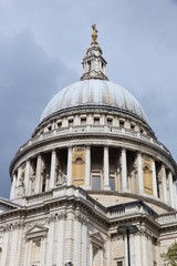 Fototapeta na wymiar London landmarks - St Paul's Cathedral