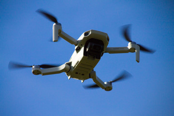 квадракоптер
