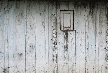 ventana en cas de madera