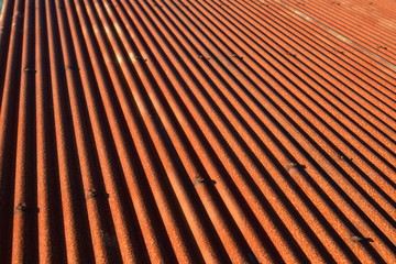 錆びたトタン屋根