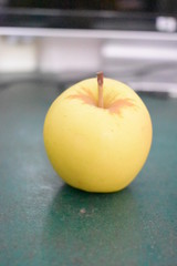 Manzana amarrilla