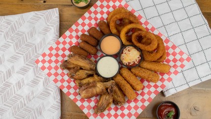 Chichen wings, croquettes, mozzarella sticks & onion ring sampler