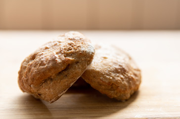 Vollkorn Brötchen hausgemacht.