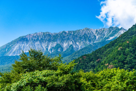 5,254 最適な 大山 画像、ストック写真、ベクター | Adobe Stock
