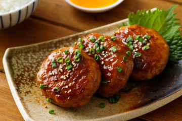 鶏つくねの照り焼き